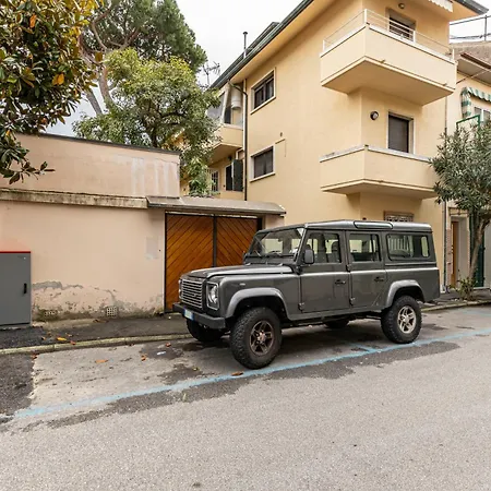 Apartament Guesthost - Pineta Di Ponente